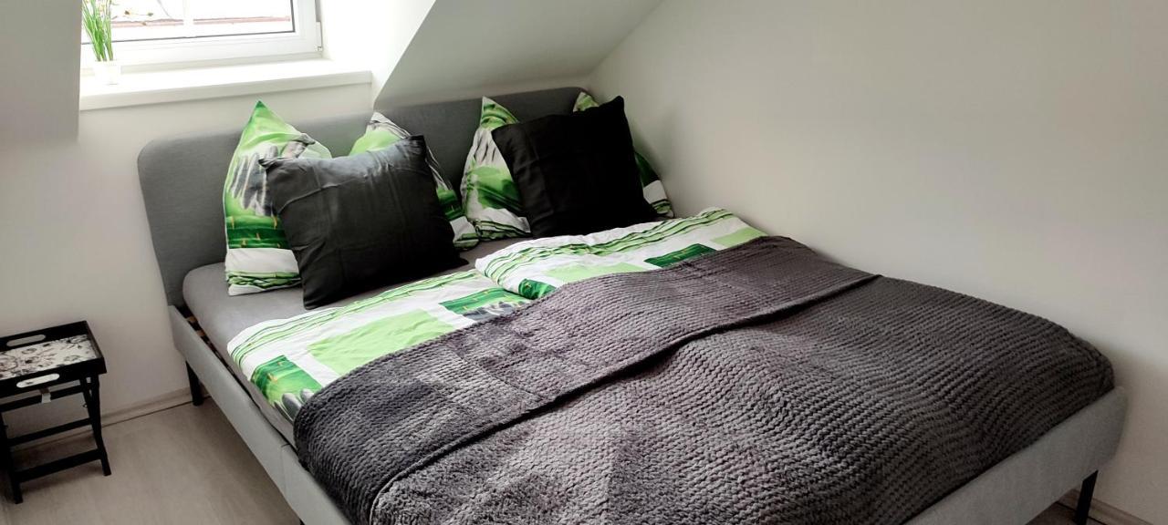 Apartman - Cafe Princ Pod Hradem Wifi, Klima Šternberk Exterior foto