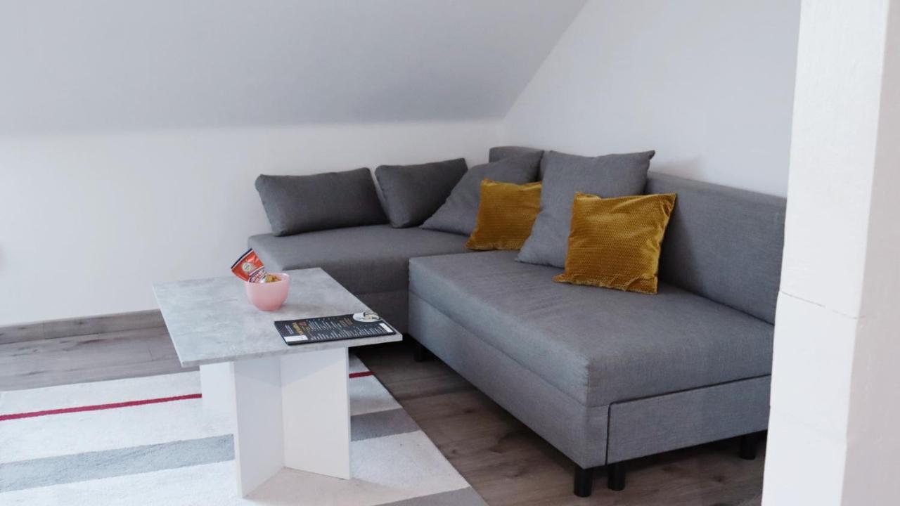 Apartman - Cafe Princ Pod Hradem Wifi, Klima Šternberk Exterior foto