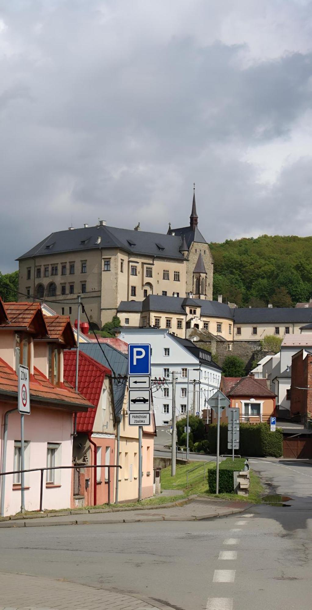 Apartman - Cafe Princ Pod Hradem Wifi, Klima Šternberk Exterior foto